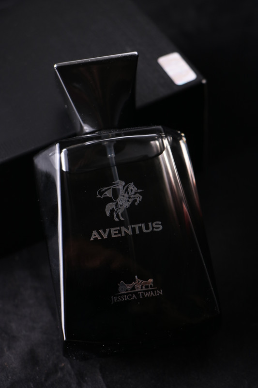 عطر اوونتوس شرکت جسیکا تواین