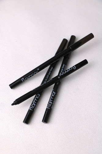 مداد چشم شمعی فلورمار مشکی